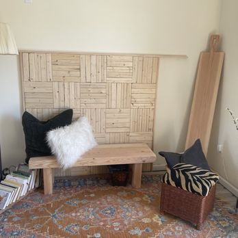 D Eyelash Design - Seating area - Eyelash Service Near Me - Palo Alto, California