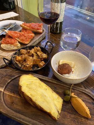 Cava Bodega by null