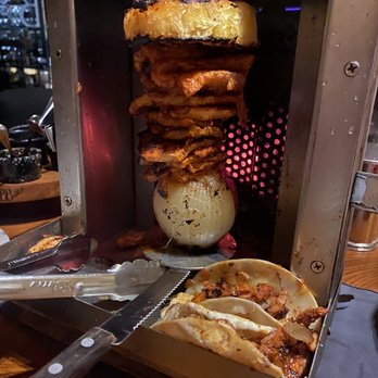 La Buena Barra - Make-it-yourself tacos al pastor- super fun presentation. - Bars Near Me - Cancún, ROO