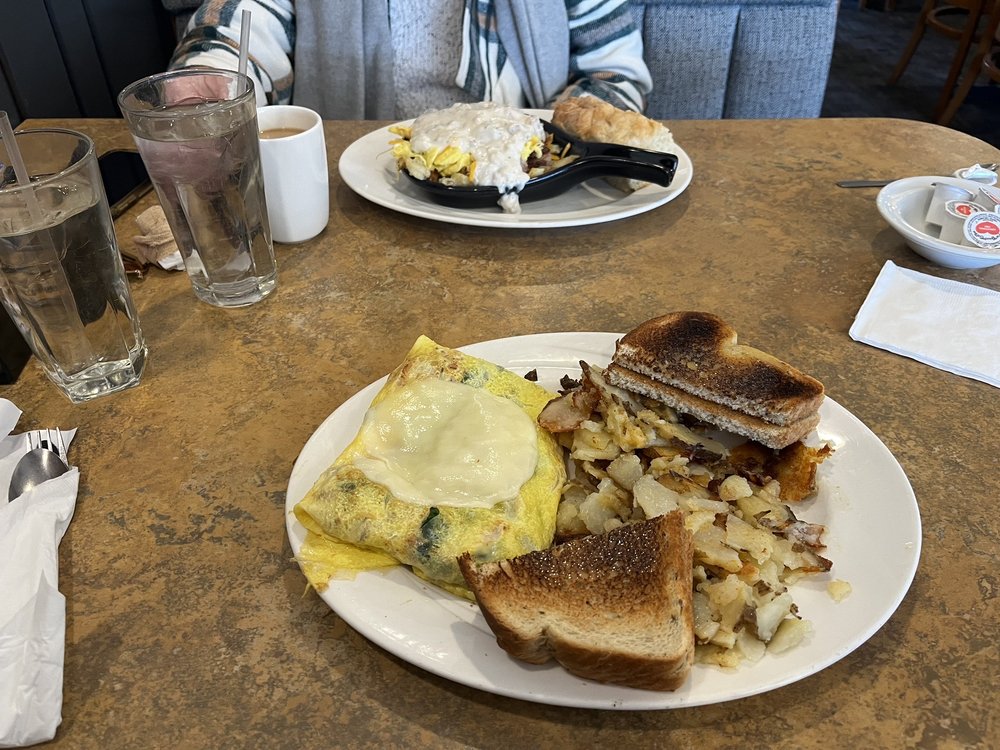 Food from Green Leaf Restaurant & Drive In