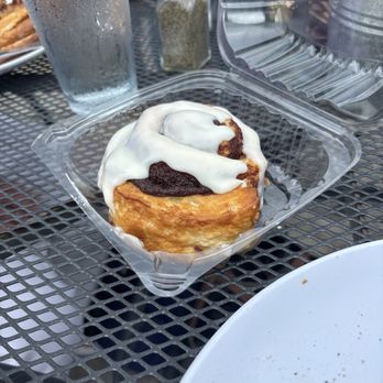 45th Parallel Cafe - Breakfast & Brunch Near Me - Suttons Bay, Michigan