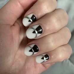 Golden Nails II - Powder dipped hand painted details in gel