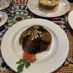 El Jardín del Califa - Eggplant and ground beef with rice dish.