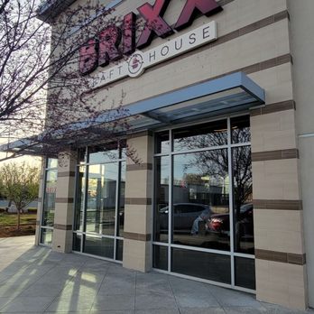 Brixx Craft House - Front entrance - Sports Bars Near Me - Boise, Idaho Brixx Craft House - Front entrance - Sports Bars Near Me - Boise, Idaho
