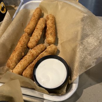 Buffalo Wild Wings - Didn't know marinara was white?! .  The server came out saying they don't believe in brown or red food dips. - Chicken Wings Near Me - Modesto, California