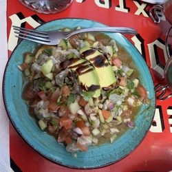 TOSTADA CEVICHE DE CAMARÓN CURTIDO