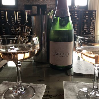 Urban Decanter - Isabelle. Rosé. Method Champenoise. - American Near Me - Forest Grove, Oregon