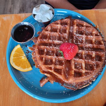 Café Kaila - Upside-down pineapple waffle - Breakfast & Brunch Near Me - Honolulu, Hawaii Café Kaila - Upside-down pineapple waffle - Breakfast & Brunch Near Me - Honolulu, Hawaii