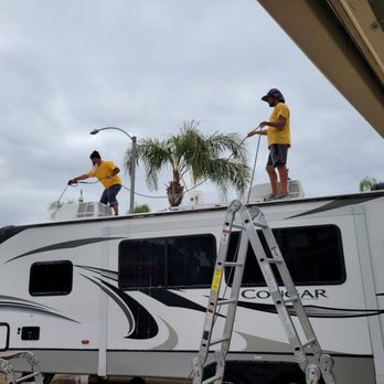 Boone's Mobile Detailing - Awesome job on the roof. They bring a lot of equipment with them to do the job right. - Auto Detailing Near Me Boone's Mobile Detailing - Awesome job on the roof. They bring a lot of equipment with them to do the job right. - Auto Detailing Near Me