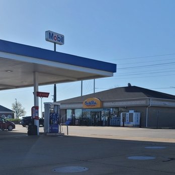 On The Run - Convenience Stores Near Me - St. Robert, Missouri