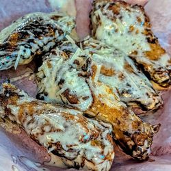 Musketeers Bar & Grill - Garlic Parm Wings