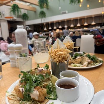 Summer House Santa Monica - American Near Me - Chicago, Illinois