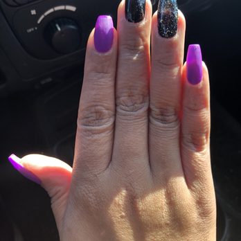 Yvonne's Nails - Middle nail came out a tad lumpy,but other than that I LOVE them. Thank You :) - Nail Salons Near Me - Fremont, California Yvonne's Nails - Middle nail came out a tad lumpy,but other than that I LOVE them. Thank You :) - Nail Salons Near Me - Fremont, California