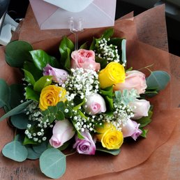Beautiful pre-arranged bouquet. $24.99 before closing time! ONLY complaint is the chemical spray/perfume at the end. Beautiful pre-arranged bouquet. $24.99 before closing time! ONLY complaint is the chemical spray/perfume at the end.