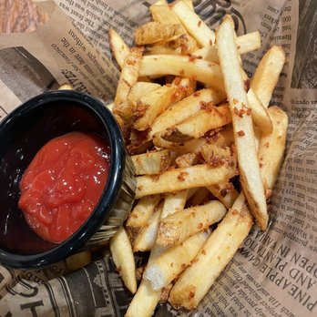 Aloha Steak House - Garlic fries - Steakhouses Near Me - Honolulu, Hawaii
