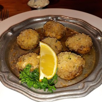 Halley's Club - Social Clubs Near Me - Edmonton, Alberta