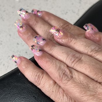DVine Nail Bar - Nail set - Nail Salons Near Me - El Paso, Texas