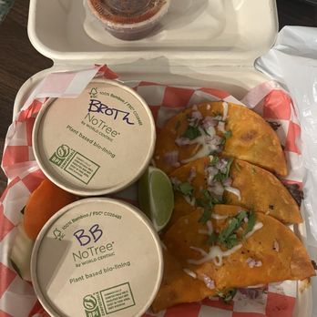 Cosa Sabrosa - Birria Tacos - Food Trucks Near Me - Ann Arbor, Michigan