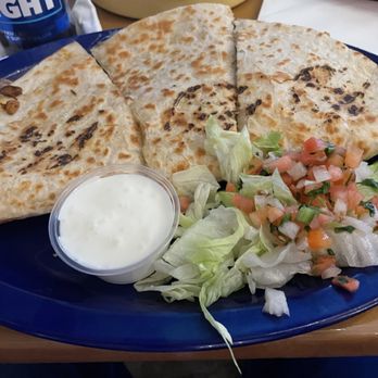 LA VECINDAD - Chicken quesadilla - Tacos Near Me - Las Vegas, Nevada LA VECINDAD - Chicken quesadilla - Tacos Near Me - Las Vegas, Nevada