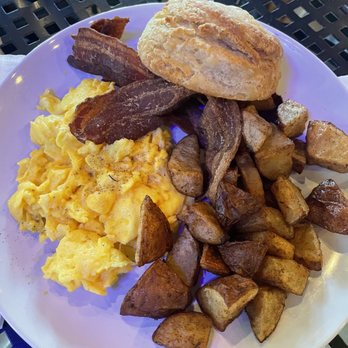 THE DAILY RATION - Updated July 2024 - 343 Photos & 261 Reviews - 1220 ...