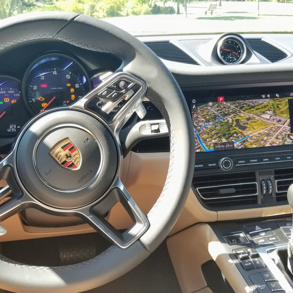 Porsche Bellevue - Dashboard for 2018 Porsche Macan Sport Edition - Car Dealers Near Me - Bellevue, Washington