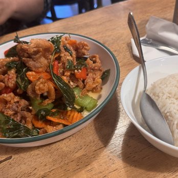 Thai Time Vancouver - Chicken with Thai Basil - Thai Near Me - Vancouver, Washington Thai Time Vancouver - Chicken with Thai Basil - Thai Near Me - Vancouver, Washington