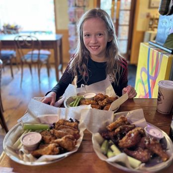 Buddy Lou's Eats Drinks & Antiques - Amazing bone in wings! Best I ever had. - New American Near Me - Hancock, Maryland