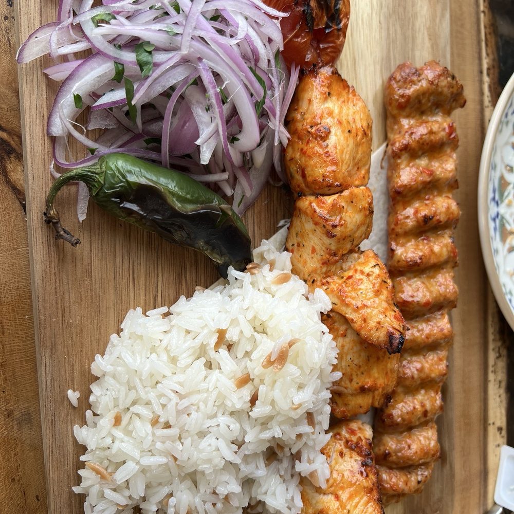 Chicken Adana and chicken cubes Chicken Adana and chicken cubes