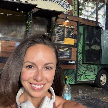 Munch N Brunch Waikiki - Tacos Near Me - Honolulu, Hawaii
