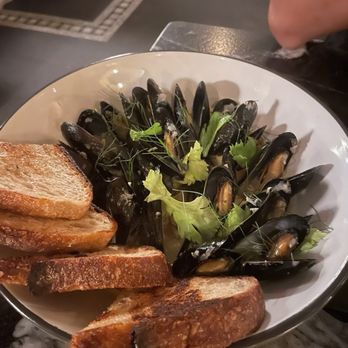 ROUGH RIDER - Updated August 2024 - 1048 Photos & 494 Reviews - 1001 N ...