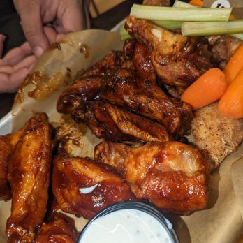 Buffalo Wild Wings - Sauce Gardner "sauce sauce" & mango habanero and lemon pepper bone in wings - Chicken Wings Near Me - Fremont, California