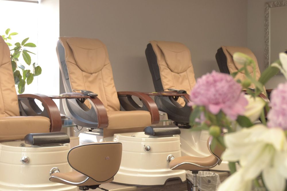 POSH NAILS & MORE - Updated August 2024 - 18 Reviews - 1893 Sheridan Rd