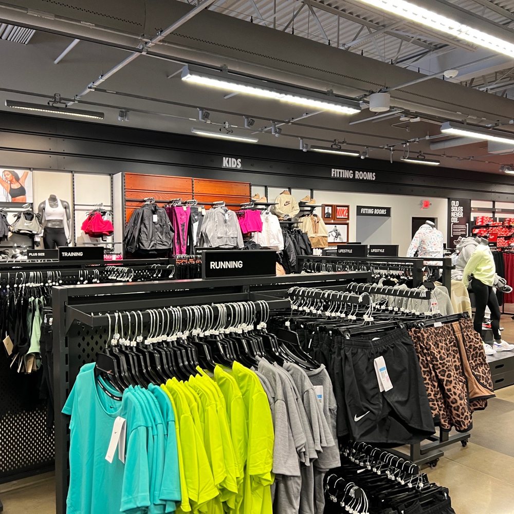 Nike Factory Store - Cypress - Shoe Stores Near Me - Cypress, Texas