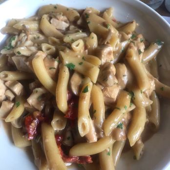Spaghettini - Garlic pasta - Italian Near Me - Seal Beach, California Spaghettini - Garlic pasta - Italian Near Me - Seal Beach, California