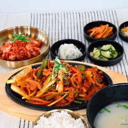 Seoul Noodle & Dumpling