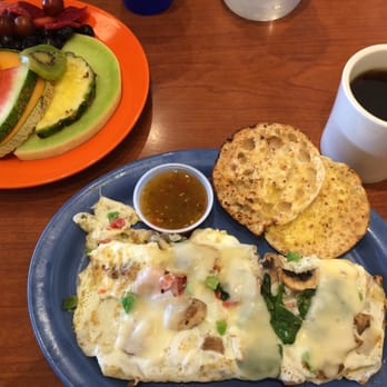 Sam's No 3 - Egg white vegetarian omelet, and a side of fruit! - Breakfast & Brunch Near Me - Denver, Colorado Sam's No 3 - Egg white vegetarian omelet, and a side of fruit! - Breakfast & Brunch Near Me - Denver, Colorado