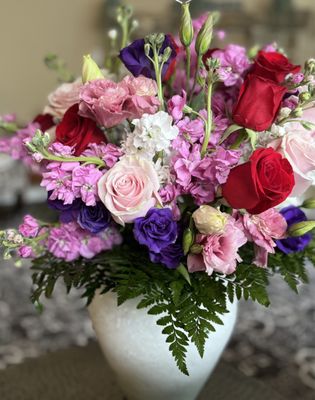 Betty's Flowers & Gifts