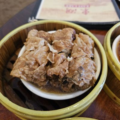 East Lake Chinese Restaurant and Dim Sum (東湖海鮮酒家) by null
