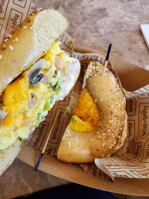 Bagels 'n Grinds by null
