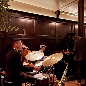 GEELOU - Updated January 2026 - 38 Photos & 69 Reviews - 3251 Scott St ...