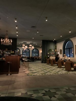 Bar Genevieve by null