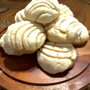 Bakeria - The softest conchitas ever!! If you try them, you will go back for more and more. They do not disappoint! - Bakeries Near Me - Mira Loma, California