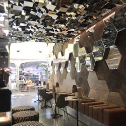 Le Bistro
