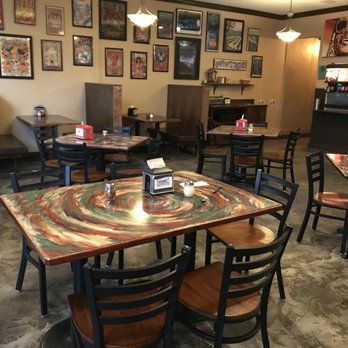 Martolli's Hand Tossed Pizza - Great space! - Pizza Near Me - Ashland, Oregon