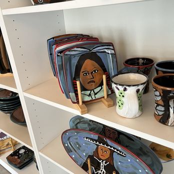 Stephen Kilborn Pottery Studio - Commissioned Artists Near Me - Pilar Taos, New Mexico Stephen Kilborn Pottery Studio - Commissioned Artists Near Me - Pilar Taos, New Mexico