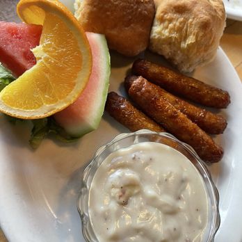 Sea Shanty - Biscuits and Gravy was goooooooooood! - New American Near Me - Cayucos, California
