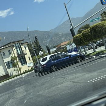 Fasching's - Cracked windshield - Car Wash Near Me - Arcadia, California
