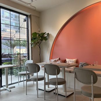Softbite - Indoor seating - Desserts Near Me - Long Island City, New York Softbite - Indoor seating - Desserts Near Me - Long Island City, New York