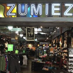 Zumiez - Zumiez Near Me - Medford, Oregon The best selection of shoes, t-shirts, skateboards, hats, snowboards, jackets, watches, backpacks and more
