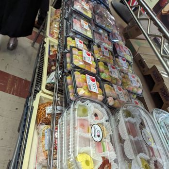 Fugetsu-Do - Candy Stores Near Me - Los Angeles, California